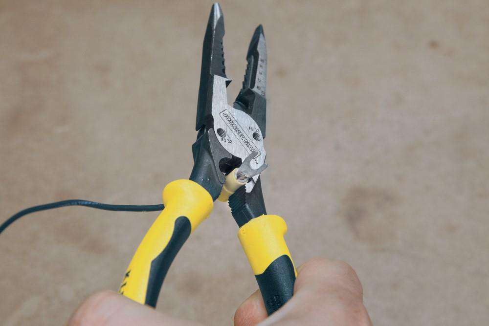 Klein Tools J207-8CR - Pliers, All-Purpose Needle Nose Pliers with Crimper,  8.5-Inch
