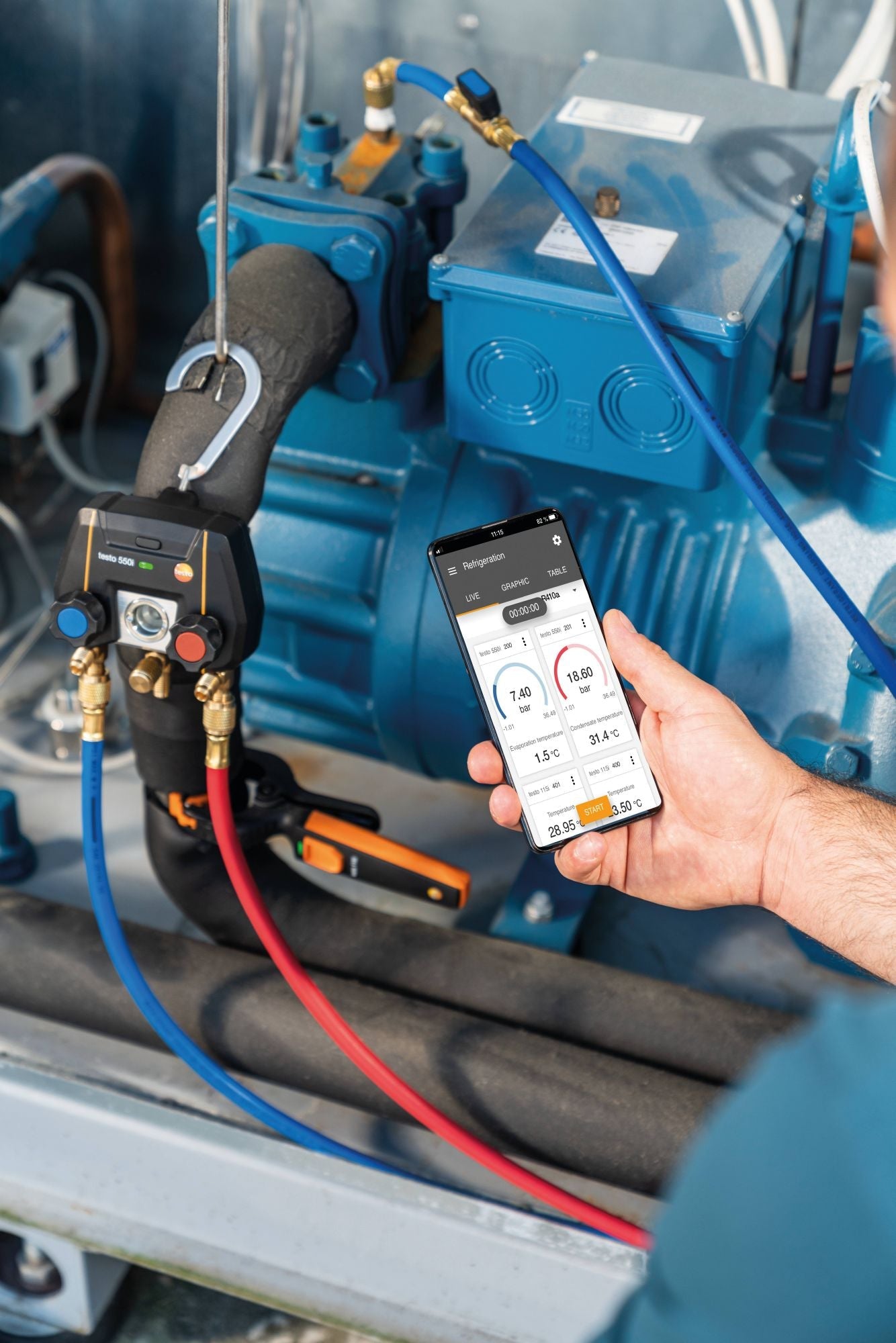 Testo 0564 4550 01 - 550i Smart Kit App-Controlled Digital Manifold w/ Wireless Vacuum & Clamp Temperature Probes - Edmondson Supply
